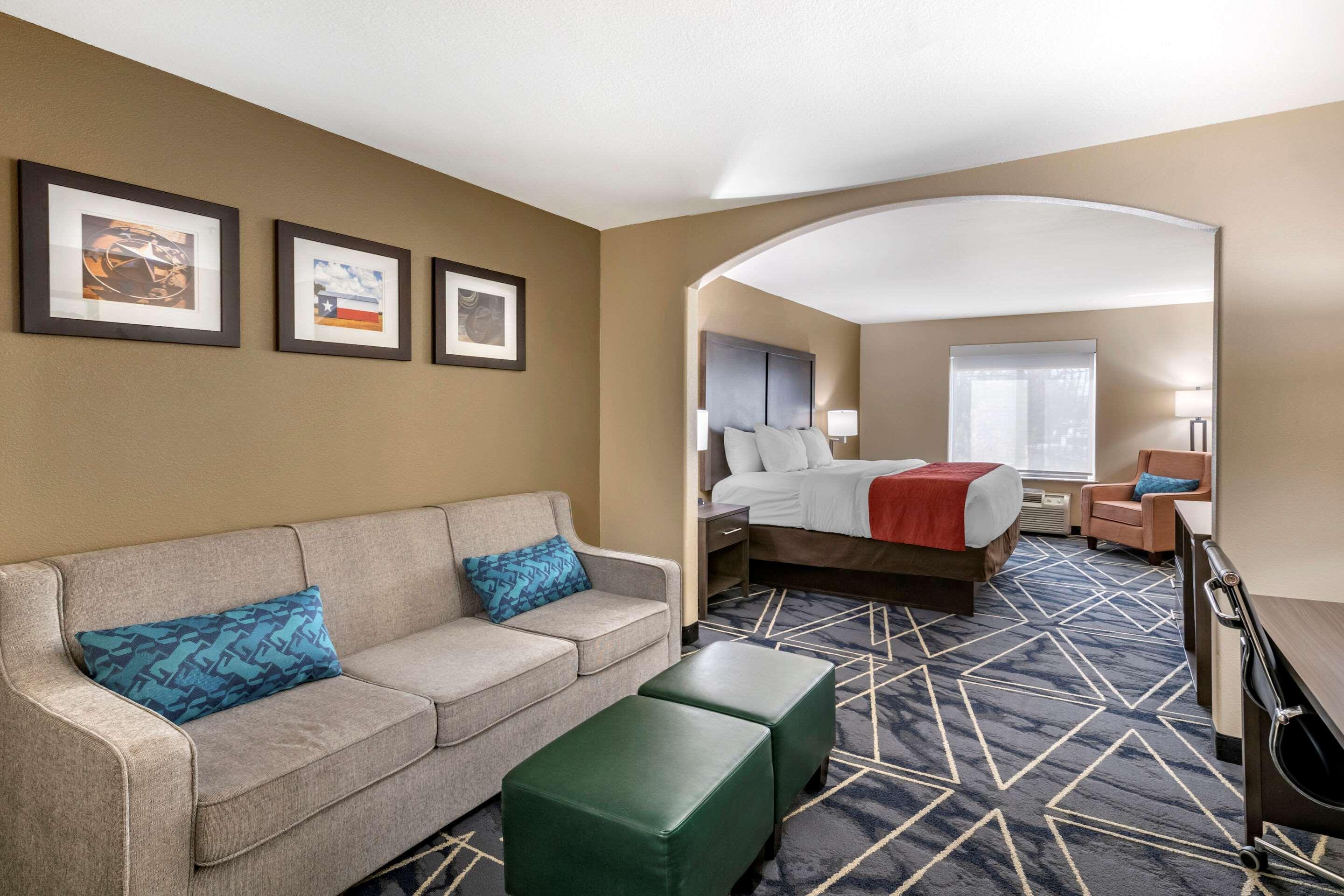 Comfort Inn & Suites Lubbock Exterior foto