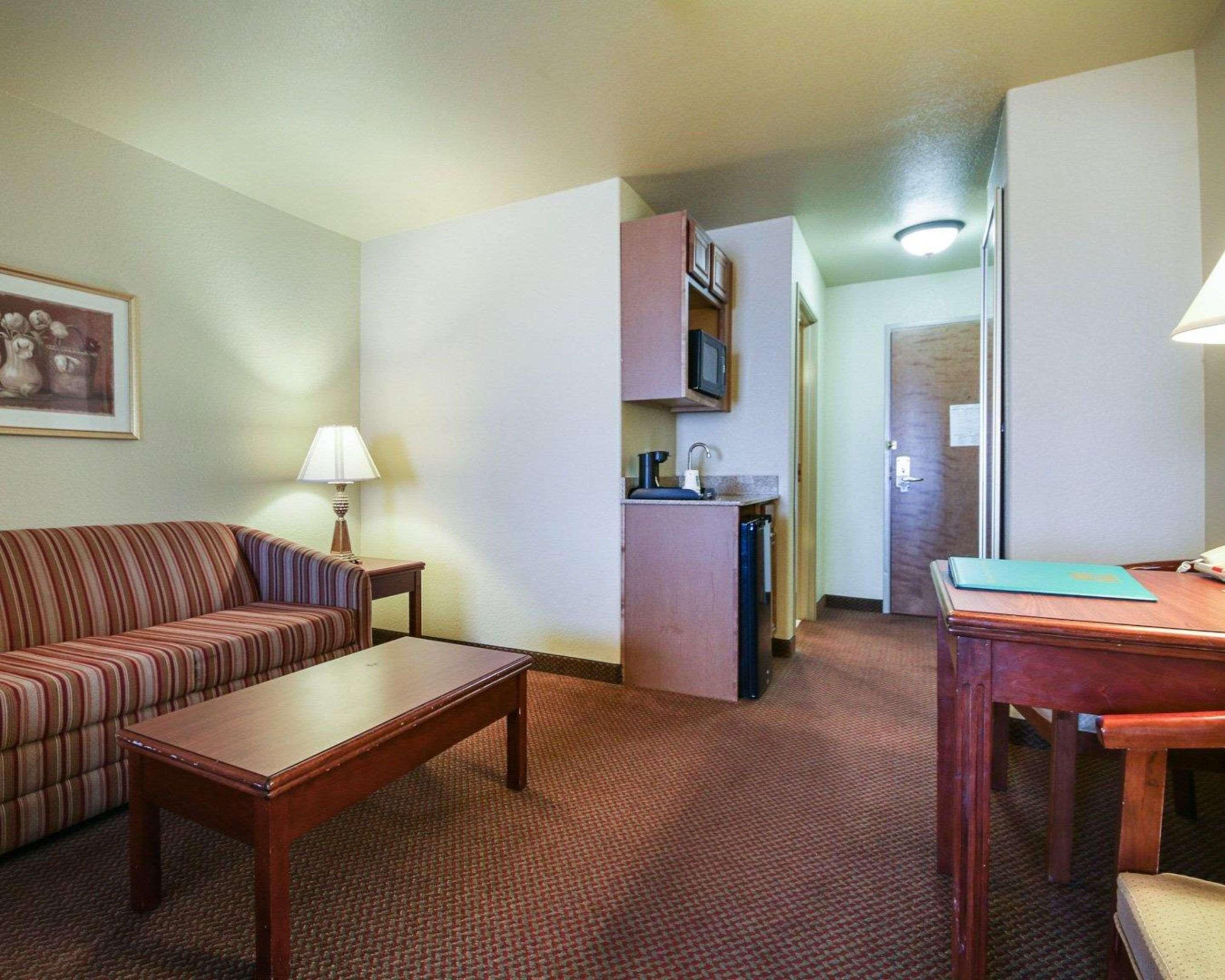Comfort Inn & Suites Lubbock Exterior foto