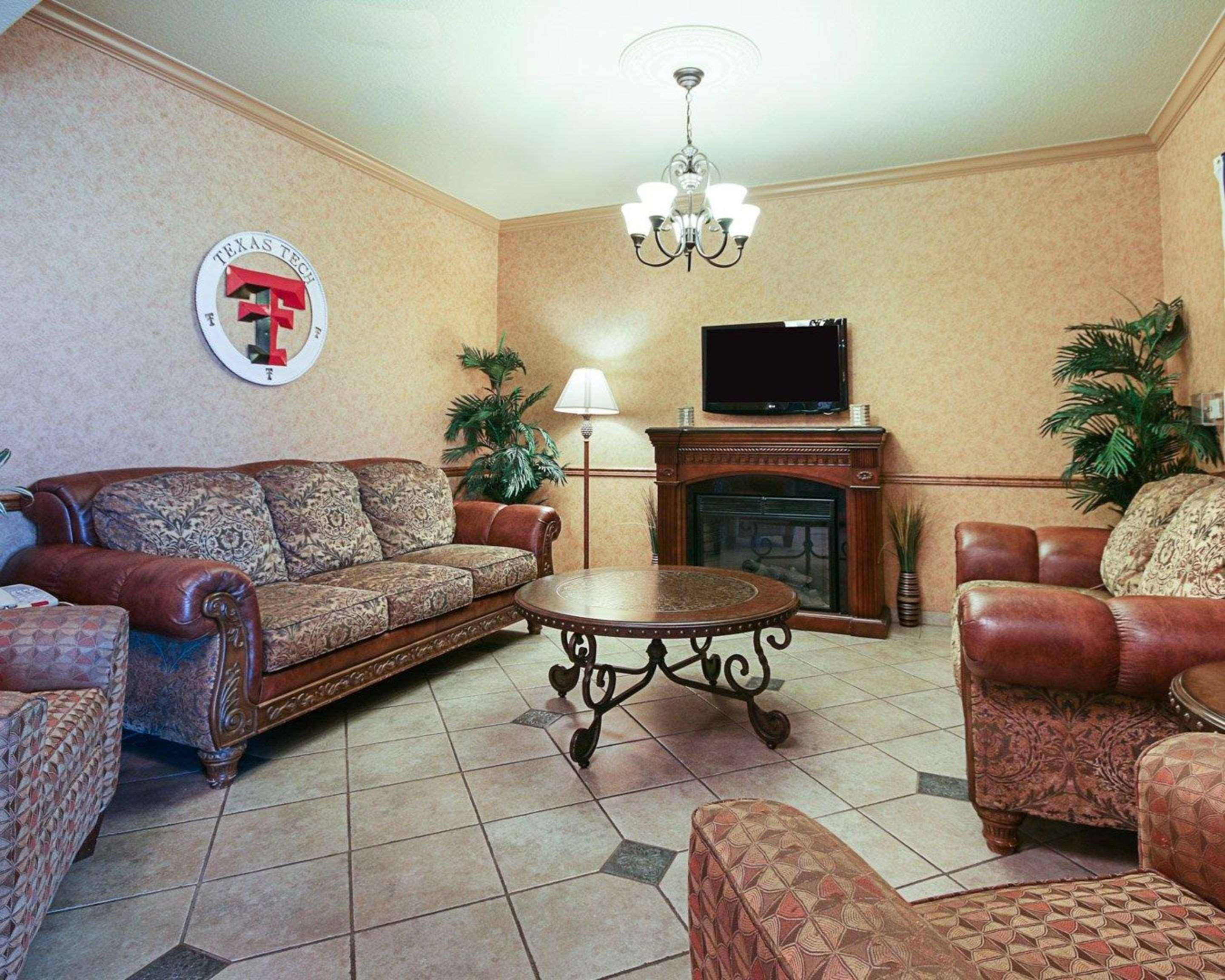 Comfort Inn & Suites Lubbock Exterior foto