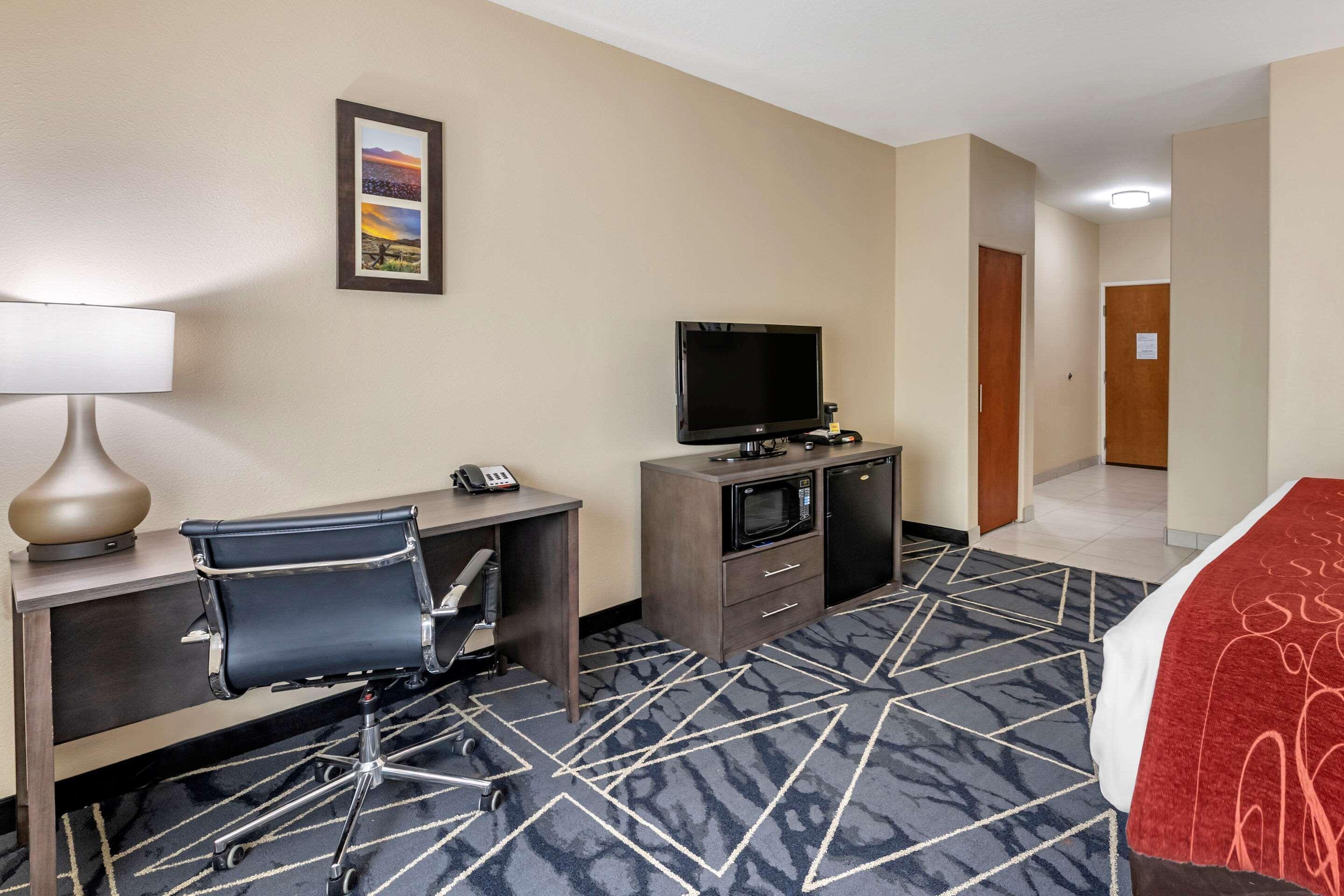 Comfort Inn & Suites Lubbock Exterior foto