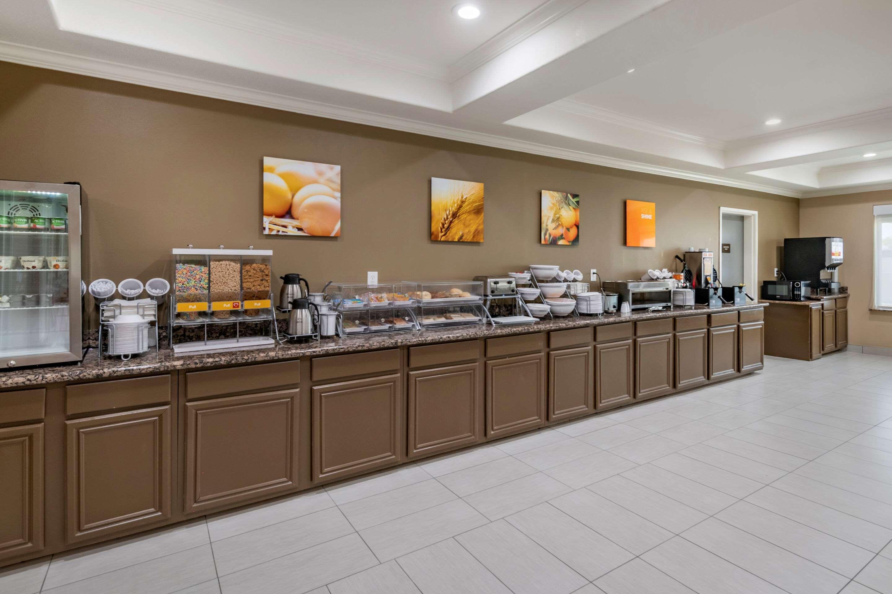 Comfort Inn & Suites Lubbock Exterior foto