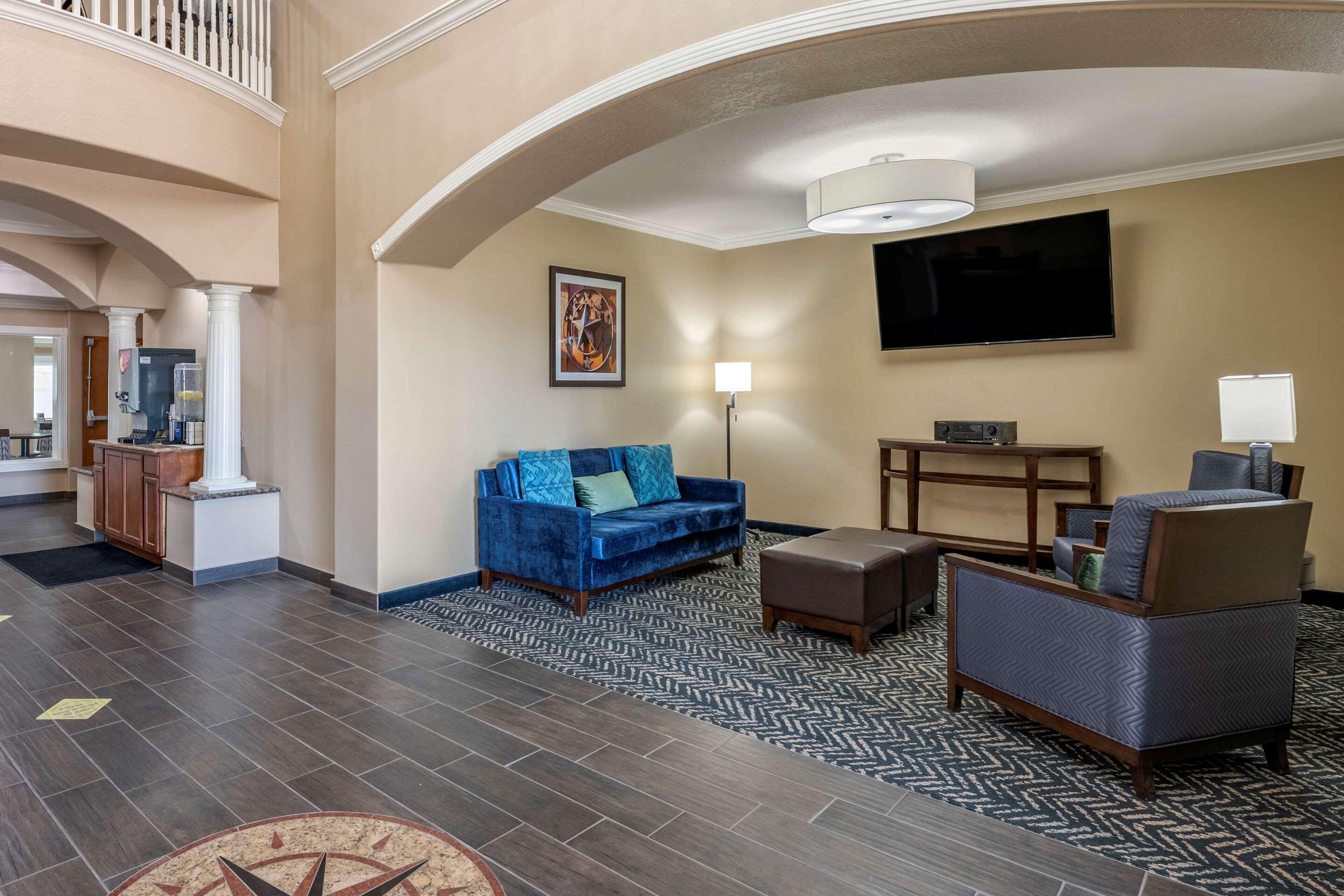 Comfort Inn & Suites Lubbock Exterior foto